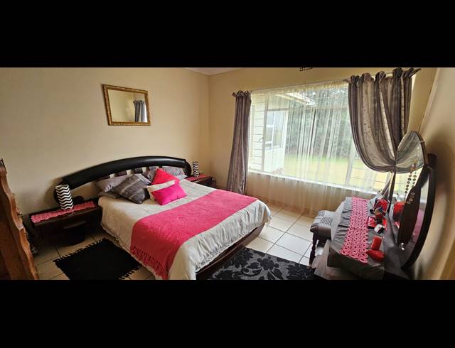 4 BEDROOM HOUSE FOR SALE IN HILLSHAVEN